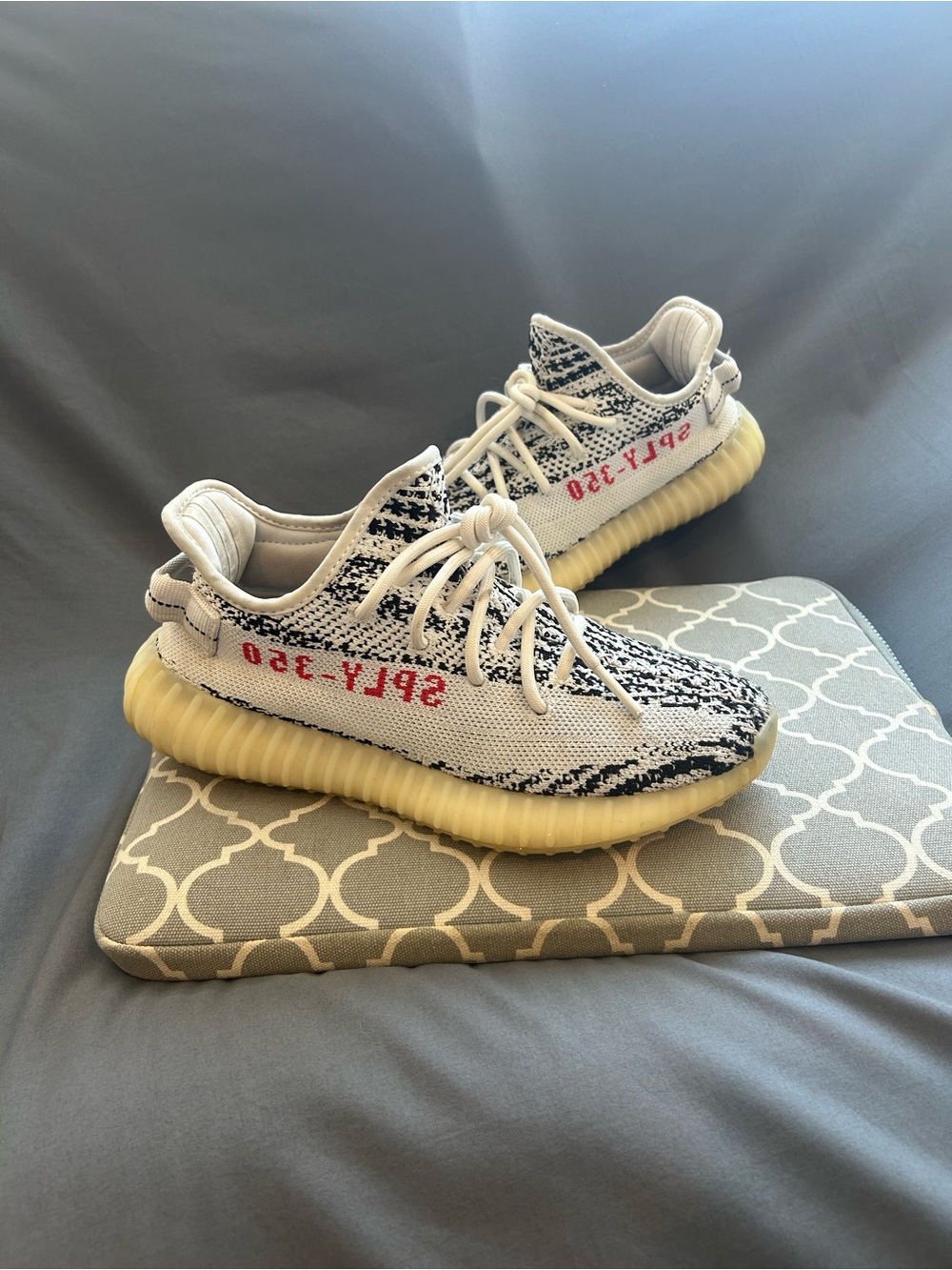Adidas / Yeezy Boost 350 V2 'Zebra' 2022/2023 - Picture 5 of 8